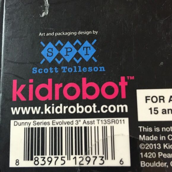 Kidrobot Huck Gee Dunny 2013 Evolved Series Police 3/20 Open Box Sealed Baton - Picture 11 of 12
